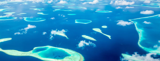 Rundflug über die Malediven