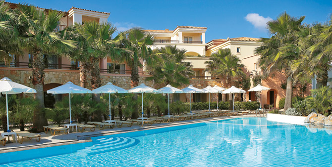 Pool Grecotel Club Marine Palace Suites